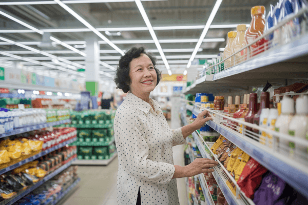 a-photo-of-an-elderly-vietnamese-woman-in-supermarket-sunrise-aged-care_600px.png